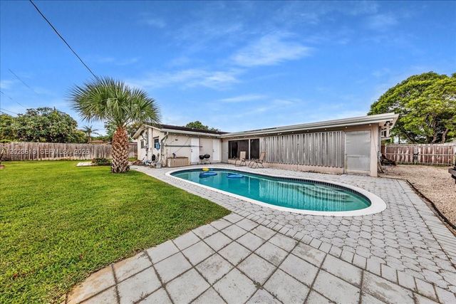 5260 SW 10th Ct, Plantation, FL 33317
