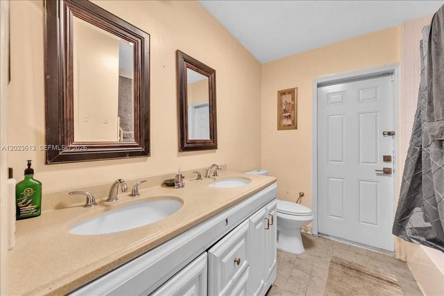 5260 SW 10th Ct, Plantation, FL 33317