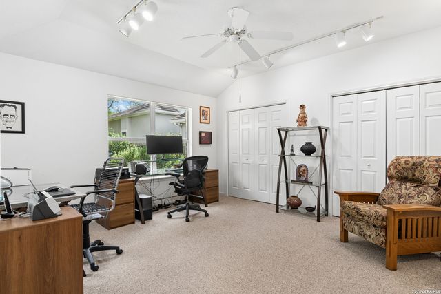 104 OAKWELL FARMS PKWY, San Antonio, TX 78218