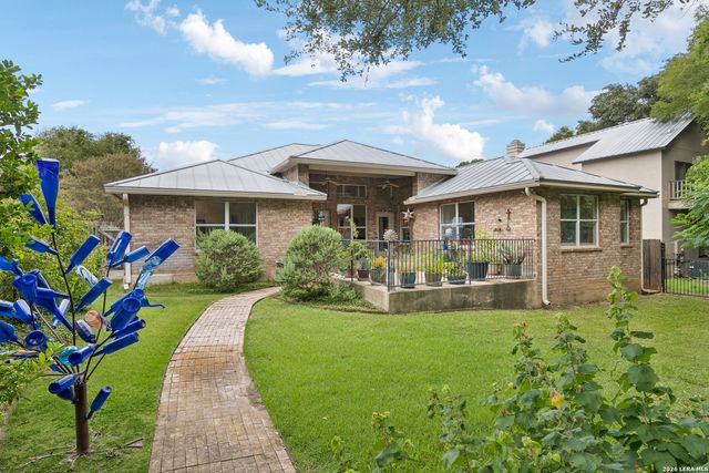 104 OAKWELL FARMS PKWY, San Antonio, TX 78218