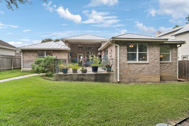 104 OAKWELL FARMS PKWY, San Antonio, TX 78218