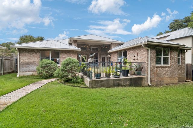 104 OAKWELL FARMS PKWY, San Antonio, TX 78218