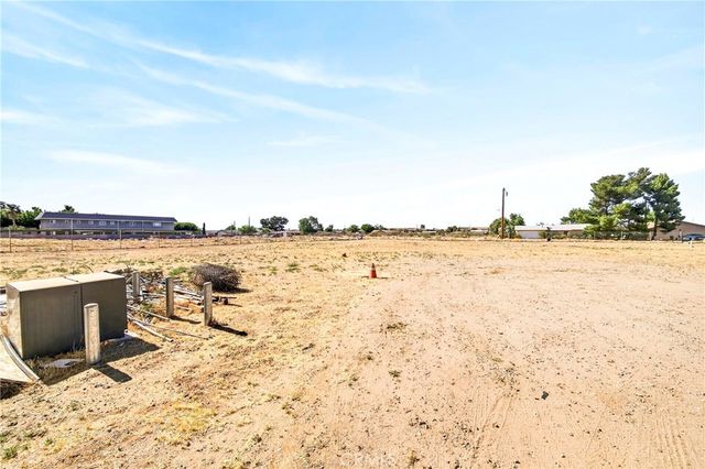11398 Bartlett, Adelanto, CA 92301
