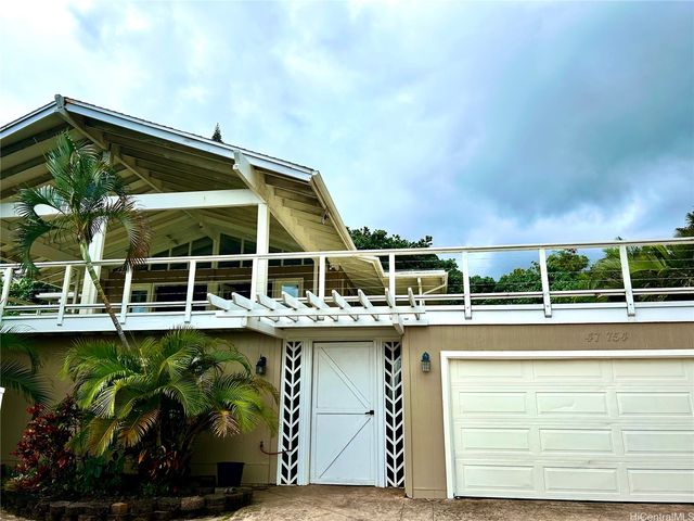 47-754 Kamehameha Highway, Kaneohe, HI 96744