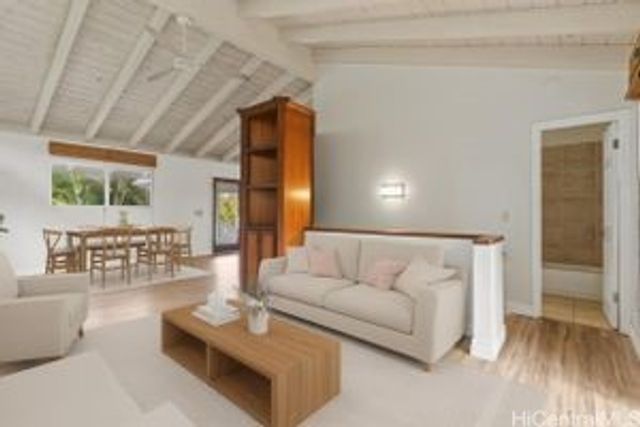 47-754 Kamehameha Highway, Kaneohe, HI 96744