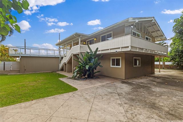 47-754 Kamehameha Highway, Kaneohe, HI 96744