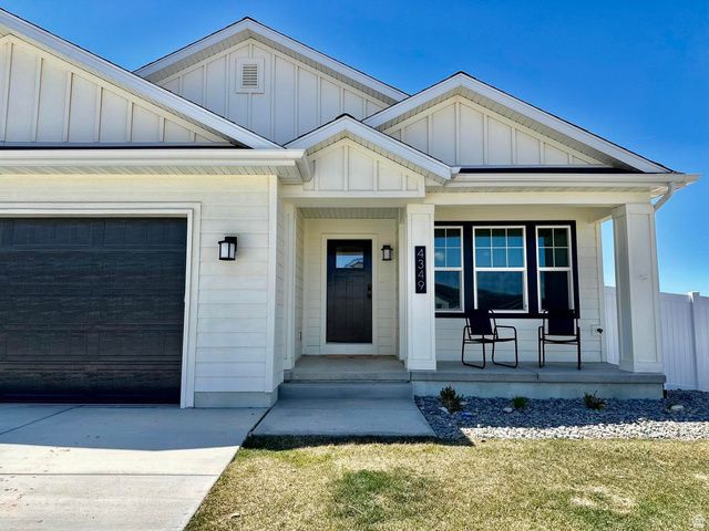 4349 HALF MILE RD, Enoch, UT 84721