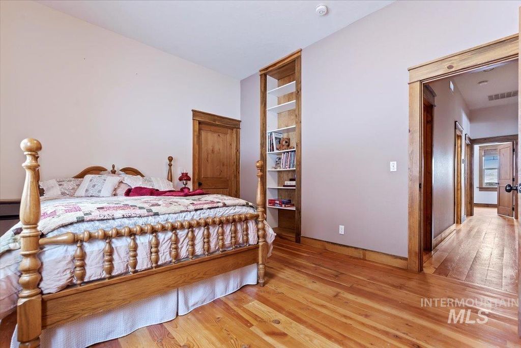 675 W Russell Dr, Prairie, ID 83647 photo 18