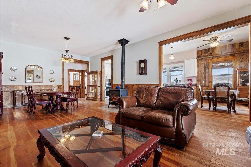 675 W Russell Dr, Prairie, ID 83647 photo 3