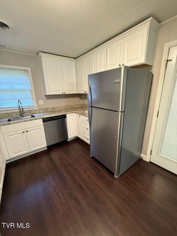 468 Burem Road, Rogersville, TN 37857