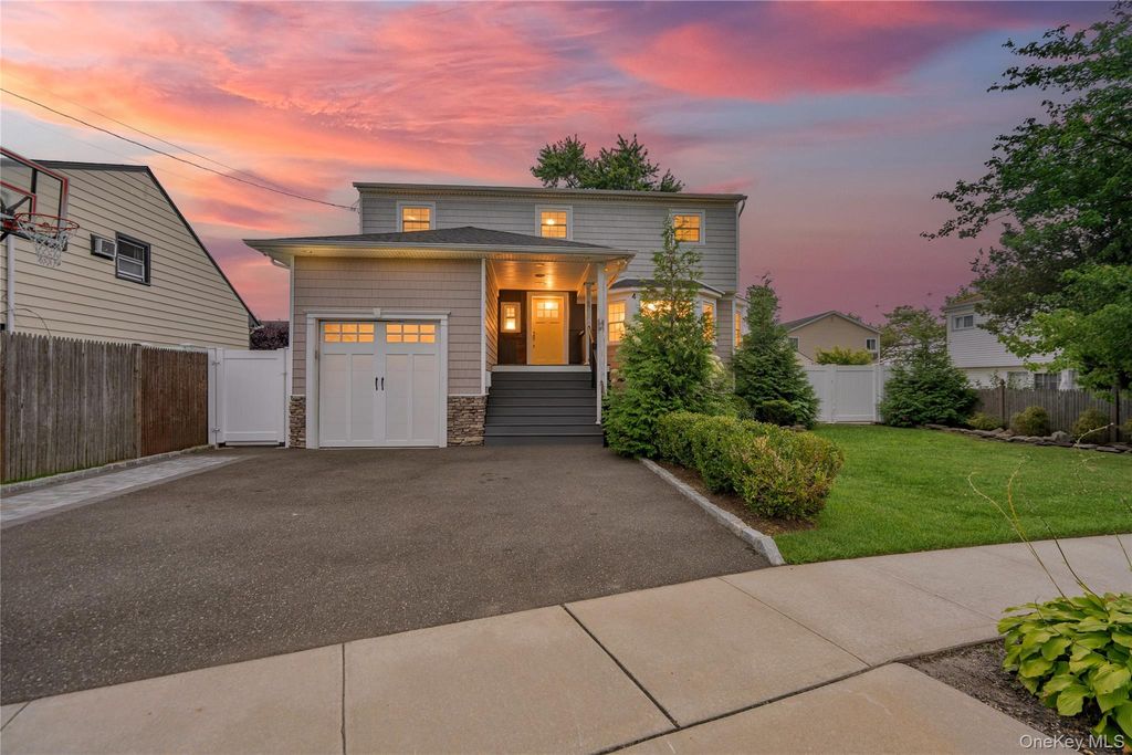 4 Wilshire Court, Freeport, NY 11520 — exterior