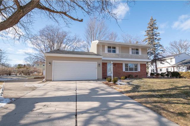 3136 LIBAL STREET, Green Bay, WI 54301