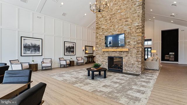 1430 SILK RUN, Breinigsville, PA 18031