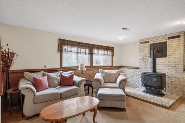 3319 118th Avenue NW, Coon Rapids, MN 55433