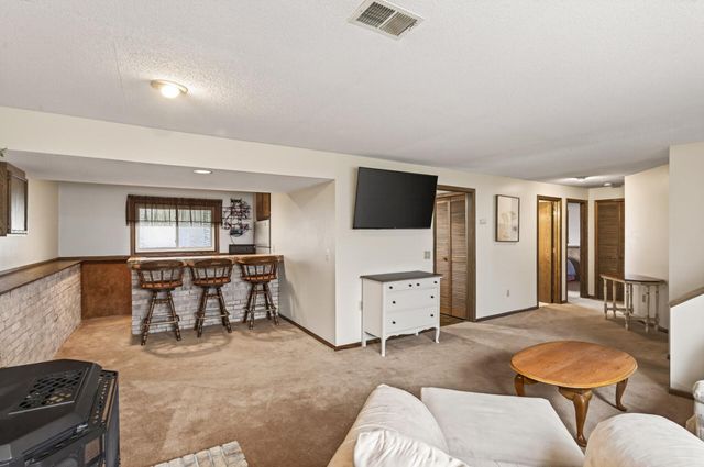 3319 118th Avenue NW, Coon Rapids, MN 55433