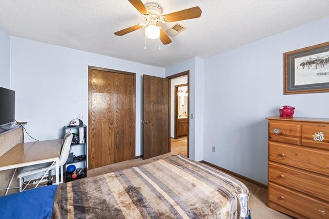 3319 118th Avenue NW, Coon Rapids, MN 55433