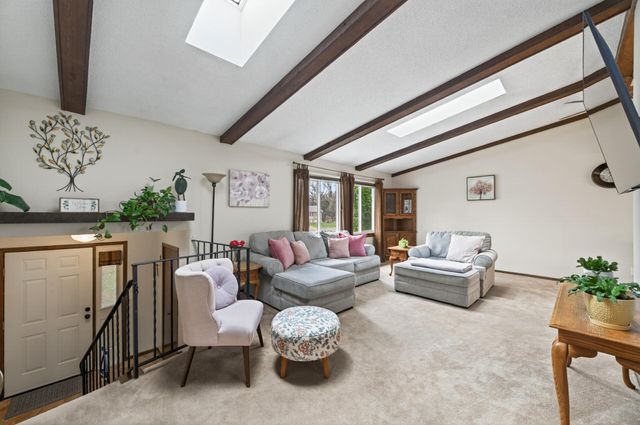 3319 118th Avenue NW, Coon Rapids, MN 55433