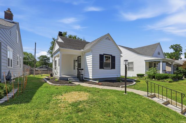 1226 Clara Avenue, Fort Wayne, IN 46805