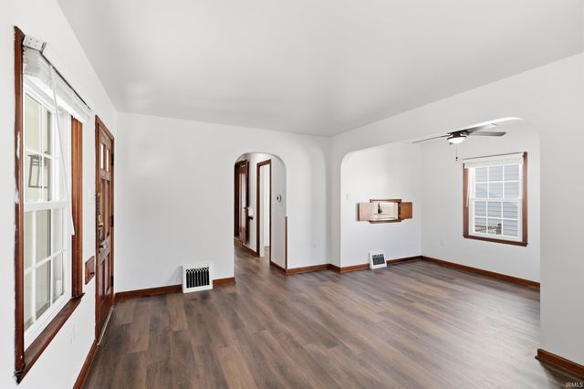 1226 Clara Avenue, Fort Wayne, IN 46805