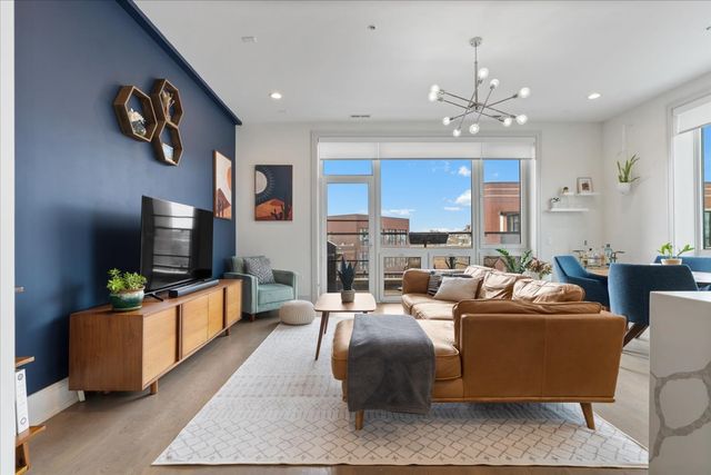 3101 N Ridgeway Avenue 4D, Chicago, IL 60618