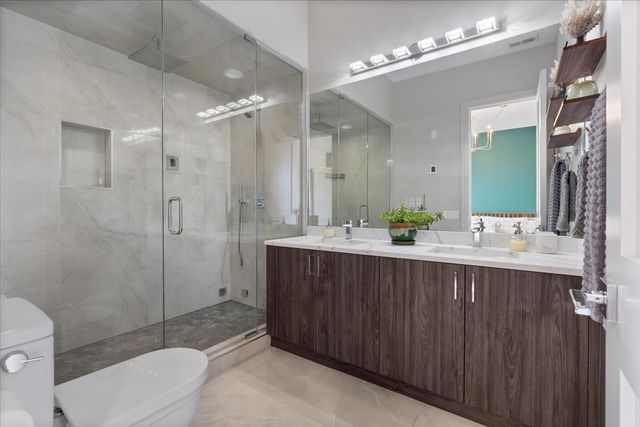 3101 N Ridgeway Avenue 4D, Chicago, IL 60618