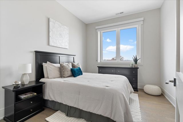 3101 N Ridgeway Avenue 4D, Chicago, IL 60618