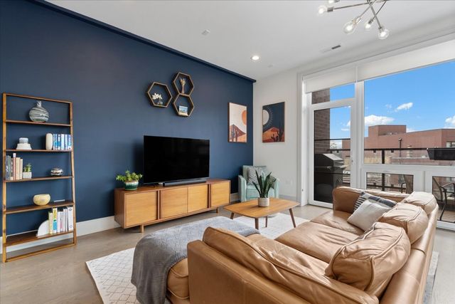 3101 N Ridgeway Avenue 4D, Chicago, IL 60618