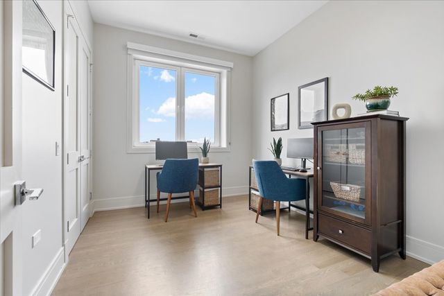 3101 N Ridgeway Avenue 4D, Chicago, IL 60618