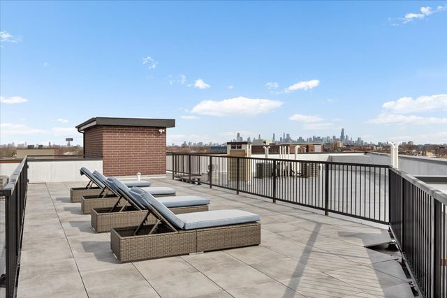 3101 N Ridgeway Avenue 4D, Chicago, IL 60618