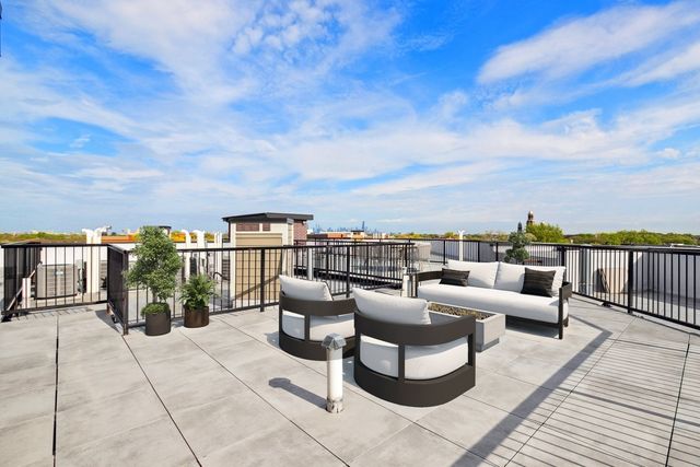 3101 N Ridgeway Avenue 4D, Chicago, IL 60618