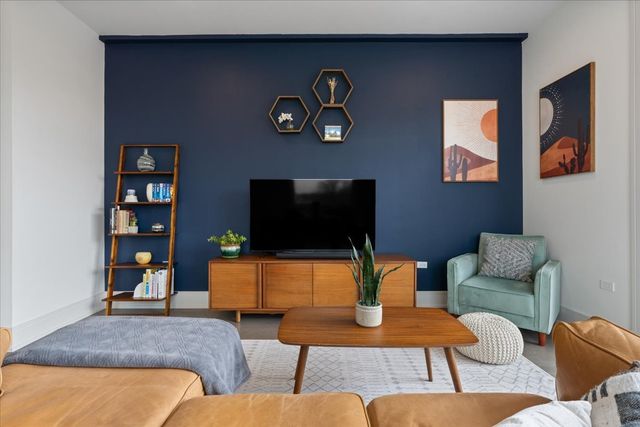 3101 N Ridgeway Avenue 4D, Chicago, IL 60618