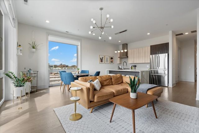 3101 N Ridgeway Avenue 4D, Chicago, IL 60618