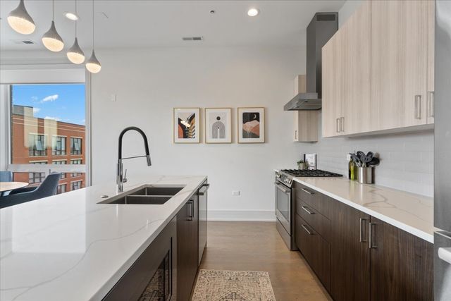 3101 N Ridgeway Avenue 4D, Chicago, IL 60618