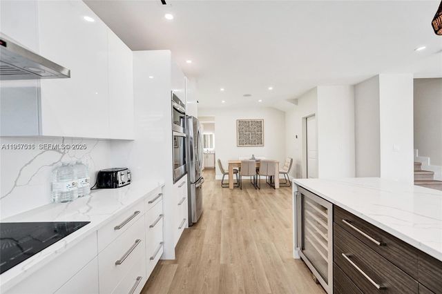 1617 NE 11th St TH1, Fort Lauderdale, FL 33304