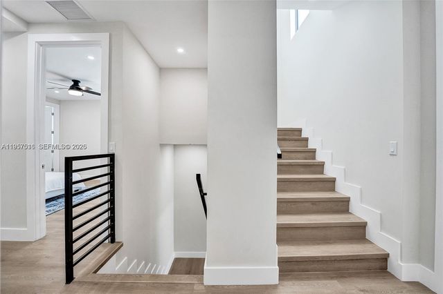 1617 NE 11th St TH1, Fort Lauderdale, FL 33304