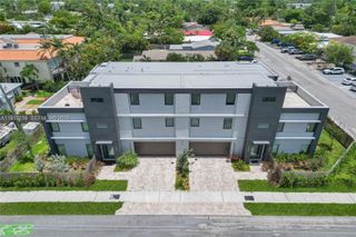 1617 NE 11th St TH1, Fort Lauderdale, FL 33304