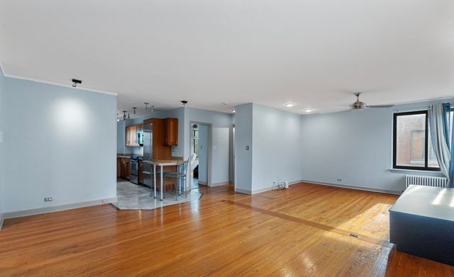 1208 W Chase Avenue 3D, Chicago, IL 60626