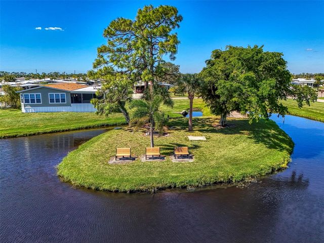 49 COMPASS POINT, North Port, FL 34287
