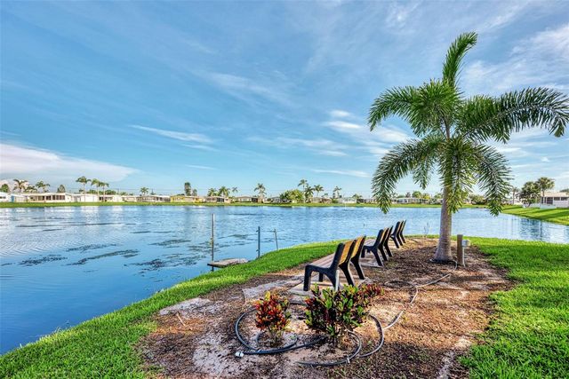 49 COMPASS POINT, North Port, FL 34287