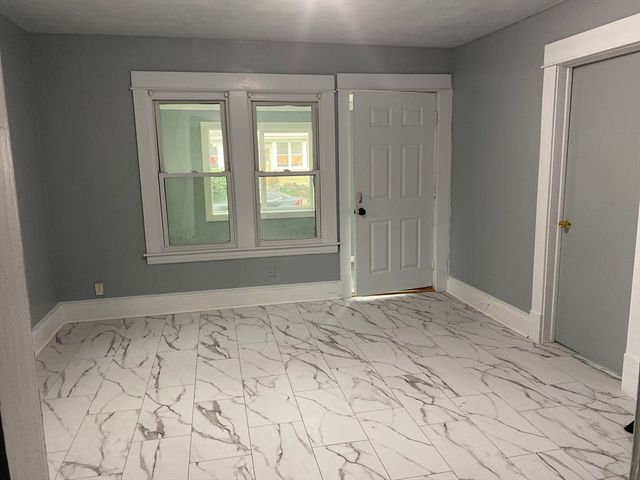 249 Commonwealth Ave 1, Springfield, MA 01108