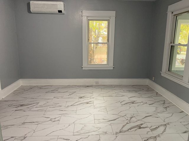 249 Commonwealth Ave 1, Springfield, MA 01108