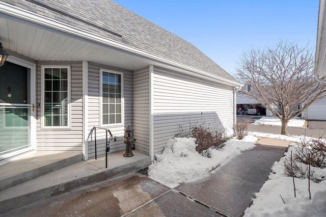 3434 Silver Lane NE, Saint Anthony, MN 55421