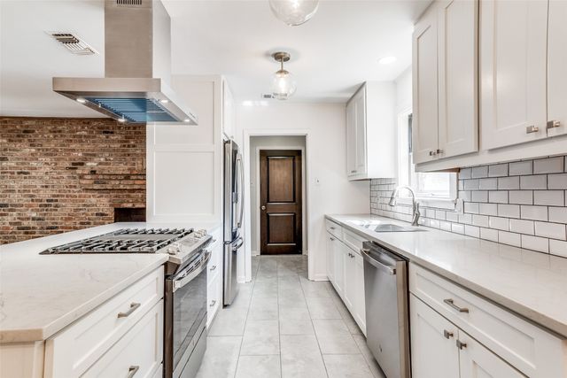 2314 Springhill Drive, Dallas, TX 75228