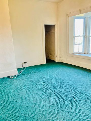 617 W 7th Street, Marion, IN 46953