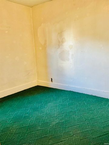 617 W 7th Street, Marion, IN 46953