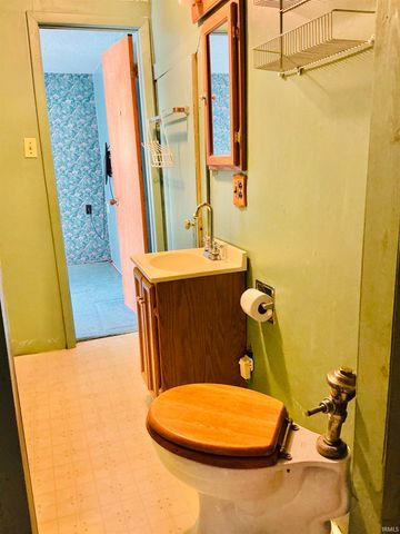 617 W 7th Street, Marion, IN 46953