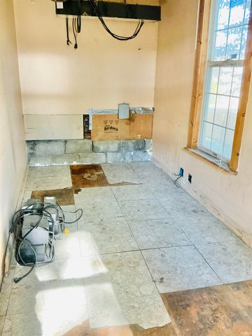 617 W 7th Street, Marion, IN 46953