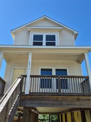 4012 Sealy Street, Galveston, TX 77550