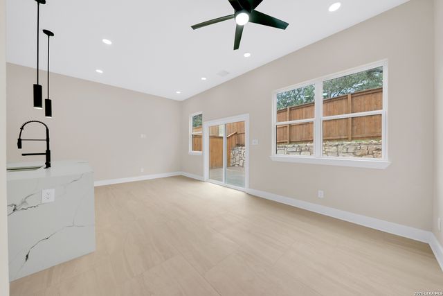 11710 Vance Jackson Rd Unit 402, San Antonio, TX 78230