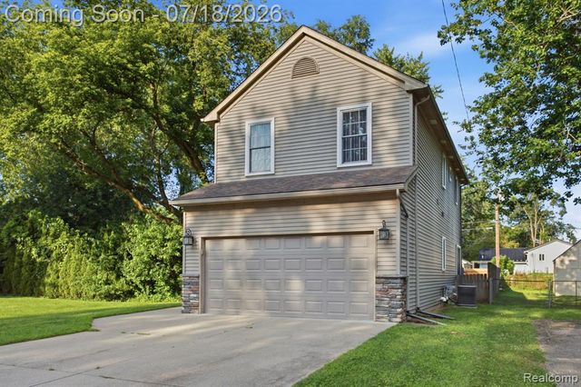 4644 2nd Street, Clawson, MI 48346